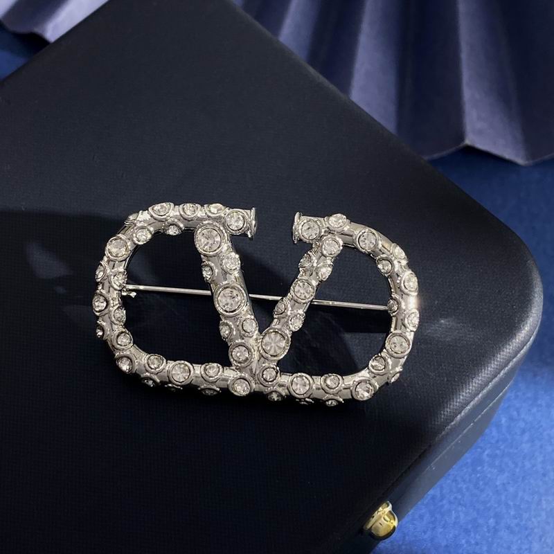 Valentino brooch 07yxh02